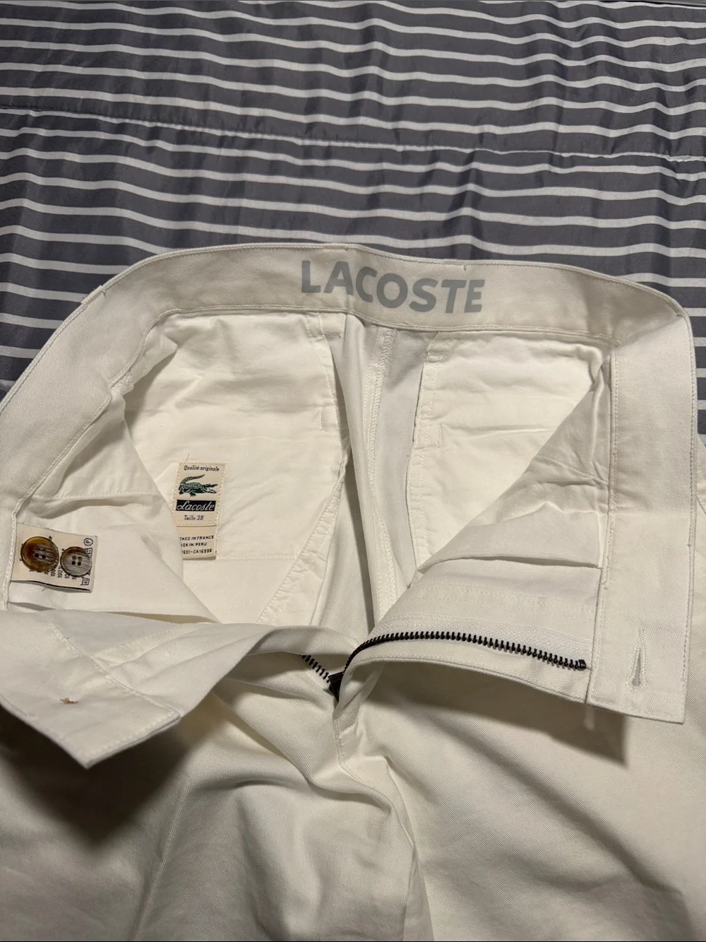 Lacoste Men's Off-White Chino Shorts